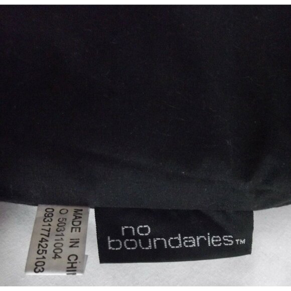 Purse Black Gray & Red Knit Boho Hippy Hobo Crossbody Shoulder bag No Boundaries - Picture 8 of 8